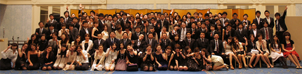 社員集合写真